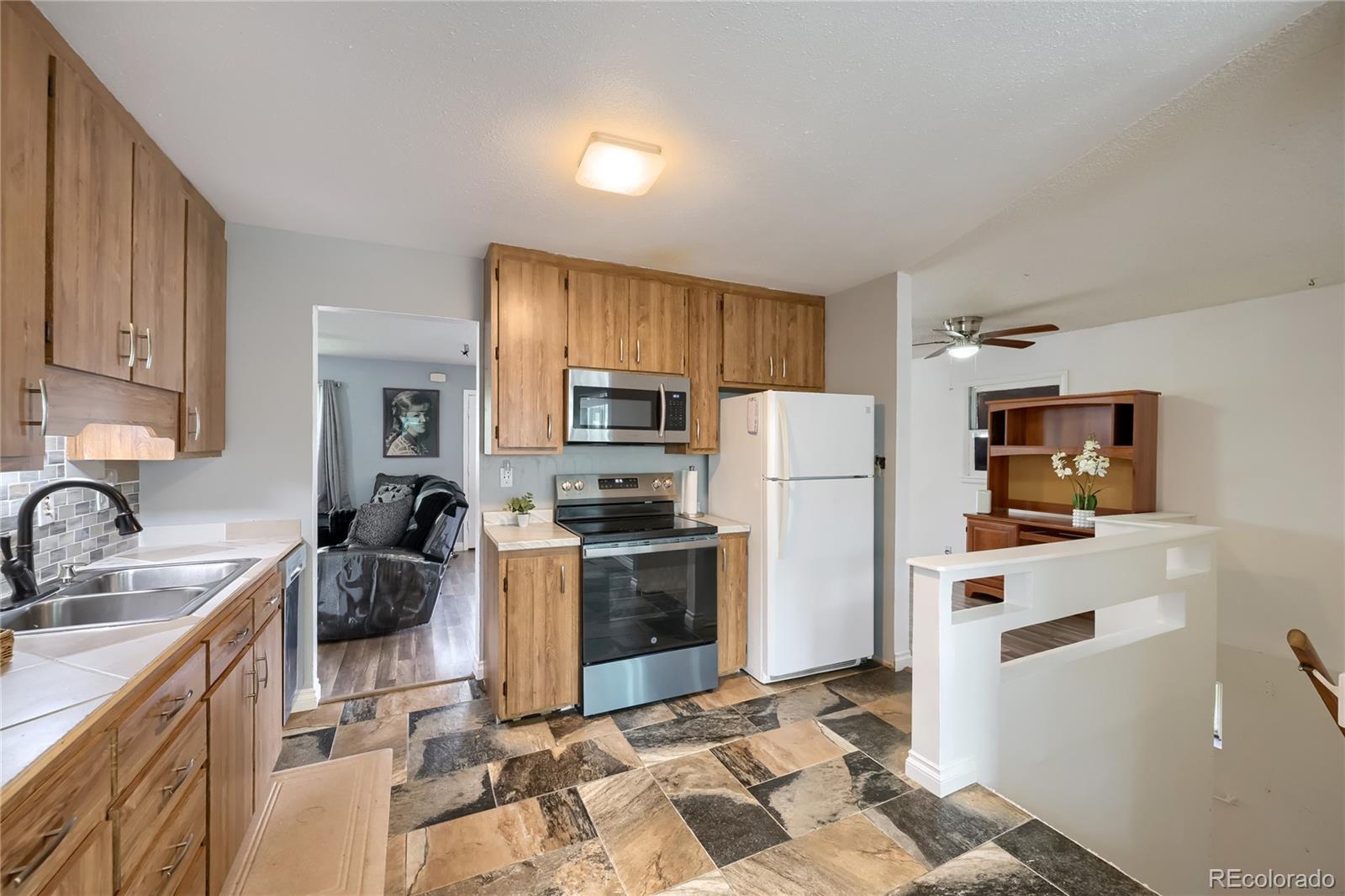 MLS Image #8 for 3130 e la salle street,colorado springs, Colorado