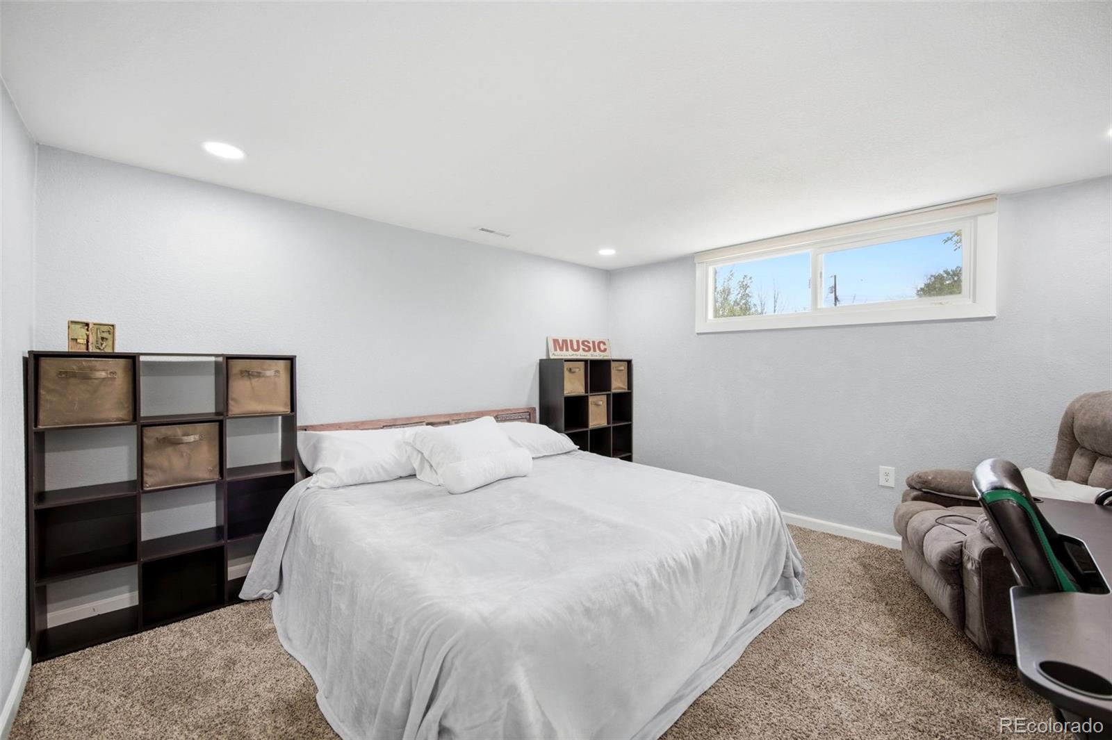 MLS Image #25 for 1800 s vrain street,denver, Colorado