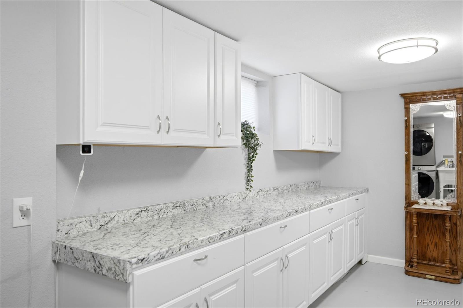MLS Image #32 for 1800 s vrain street,denver, Colorado