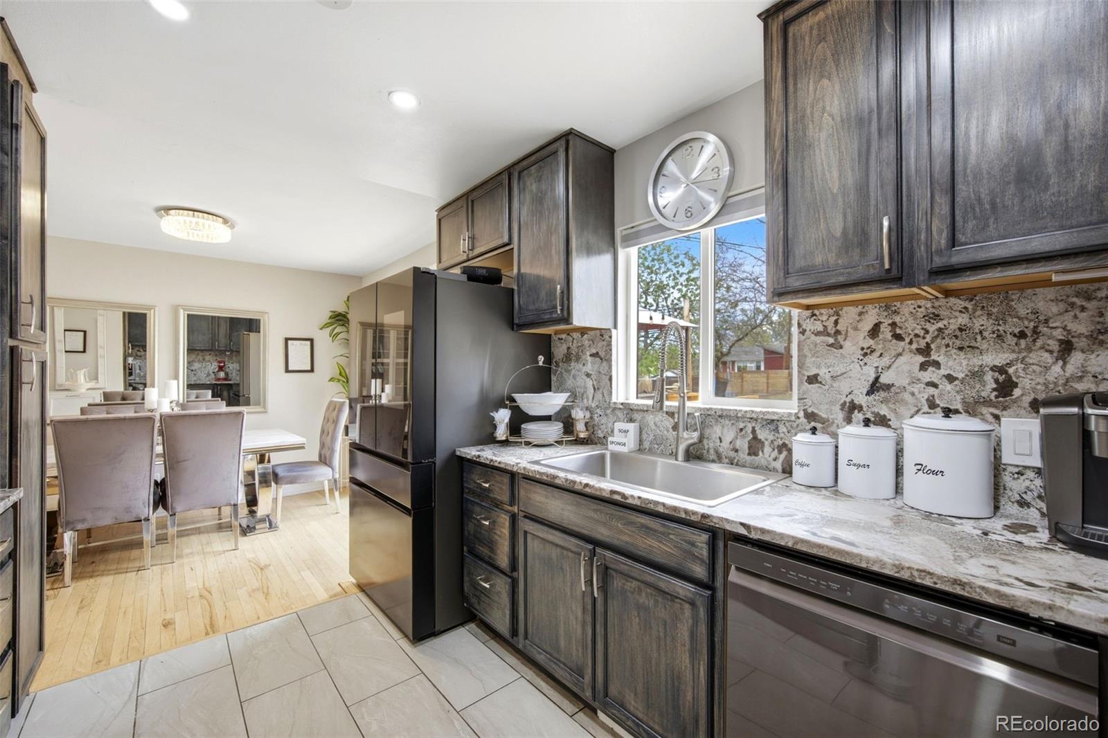 MLS Image #37 for 1800 s vrain street,denver, Colorado