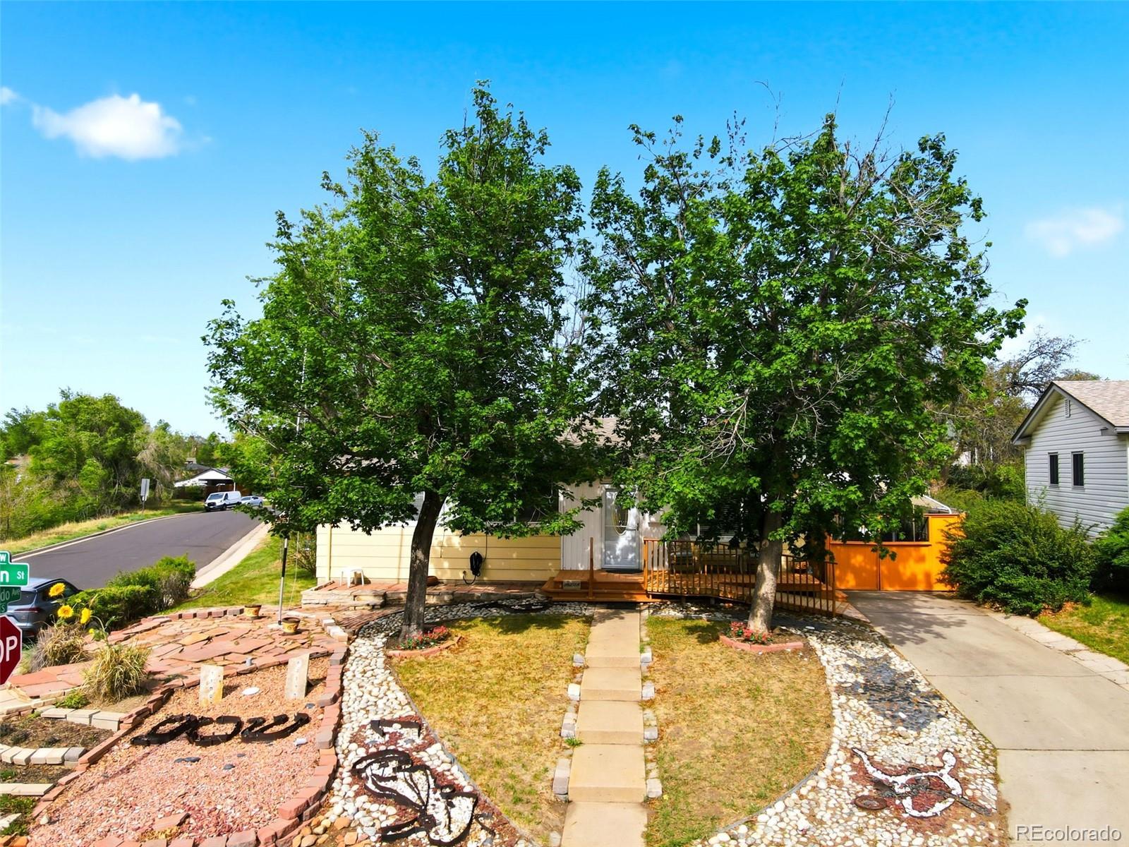 MLS Image #5 for 1800 s vrain street,denver, Colorado