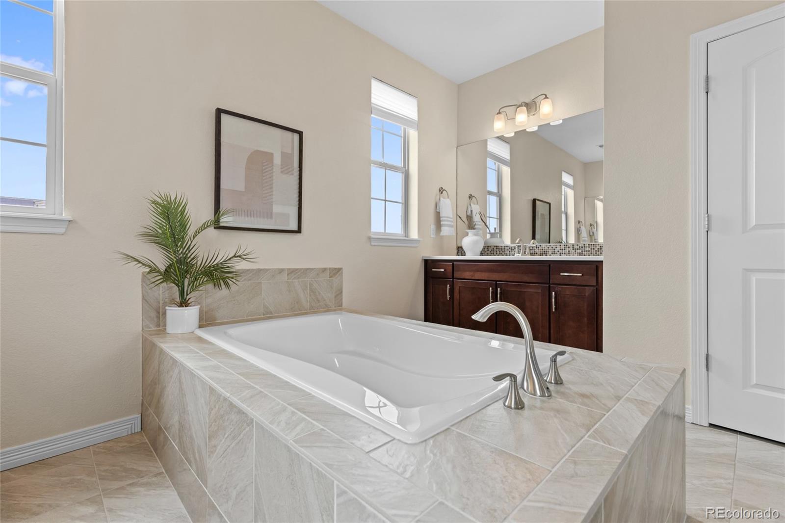 MLS Image #29 for 16006  swan mountain drive,broomfield, Colorado