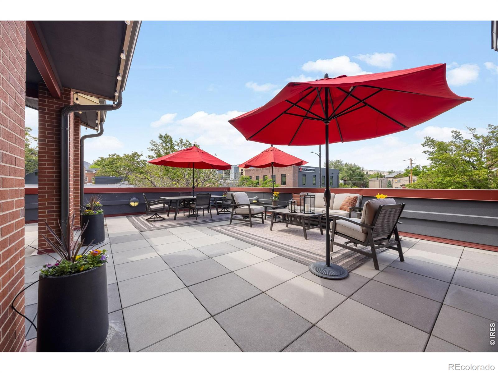 MLS Image #11 for 2034  pearl street,boulder, Colorado
