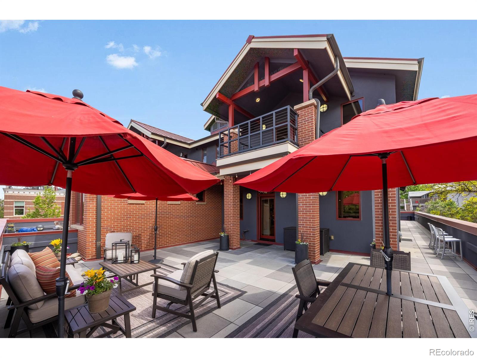 MLS Image #12 for 2034  pearl street,boulder, Colorado