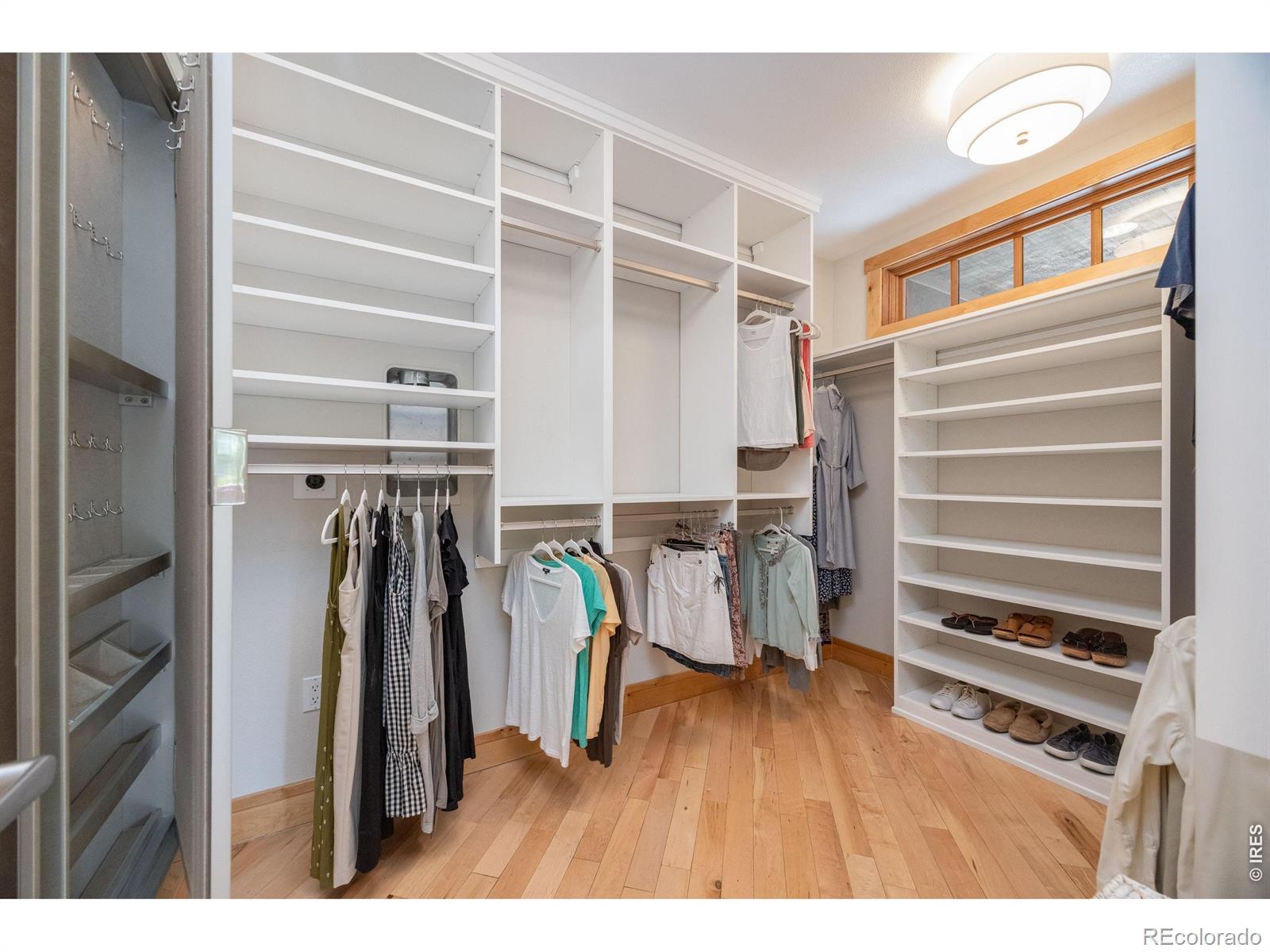 MLS Image #21 for 2034  pearl street,boulder, Colorado