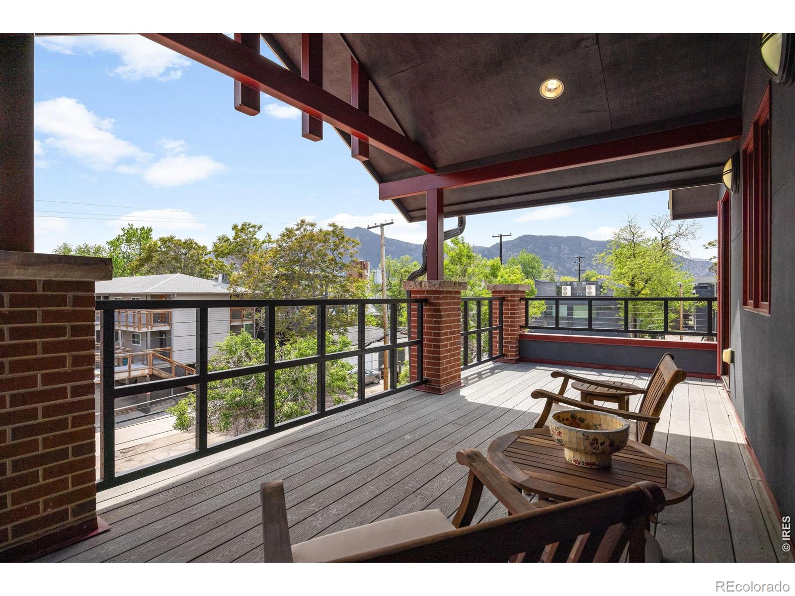 MLS Image #33 for 2034  pearl street,boulder, Colorado