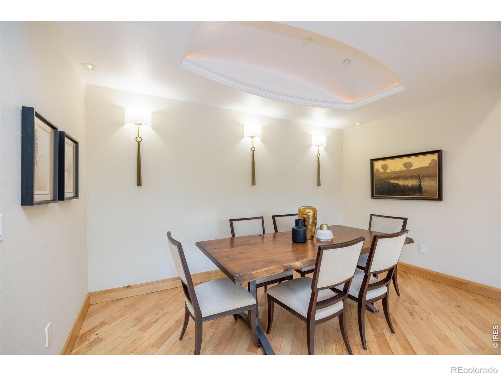 MLS Image #6 for 2034  pearl street,boulder, Colorado