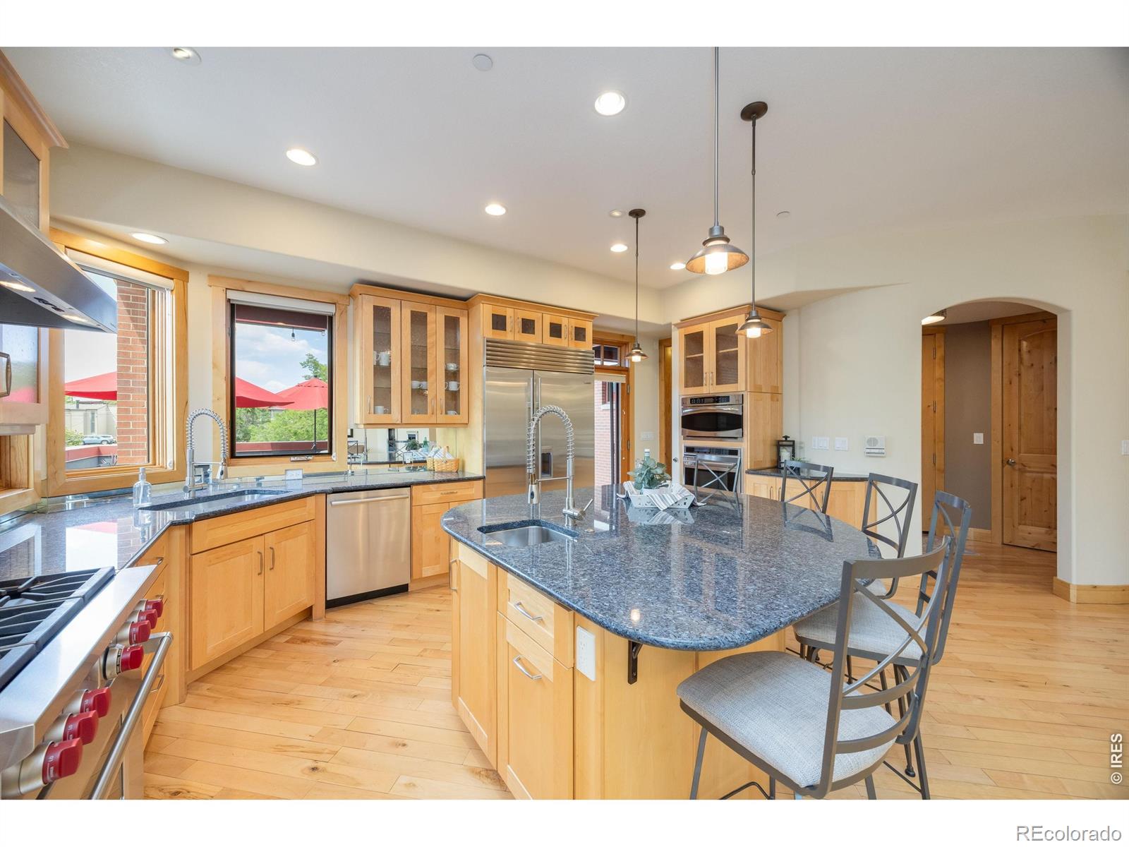 MLS Image #8 for 2034  pearl street,boulder, Colorado