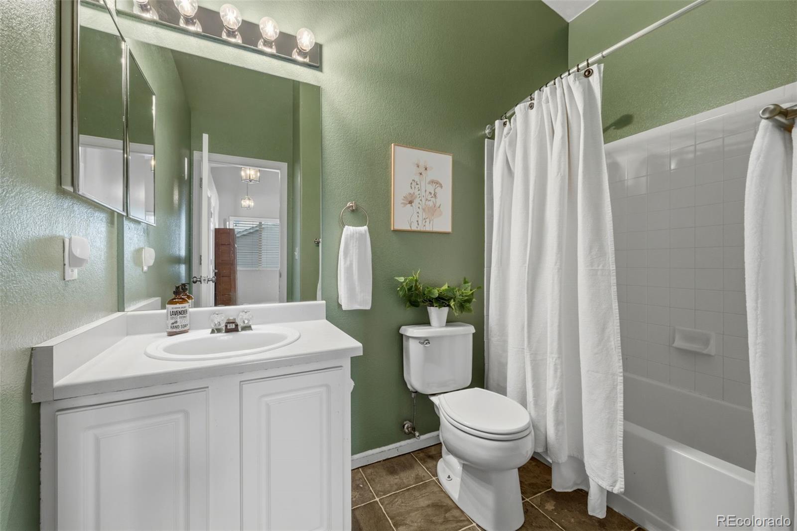 MLS Image #31 for 7026  pine hills way,littleton, Colorado