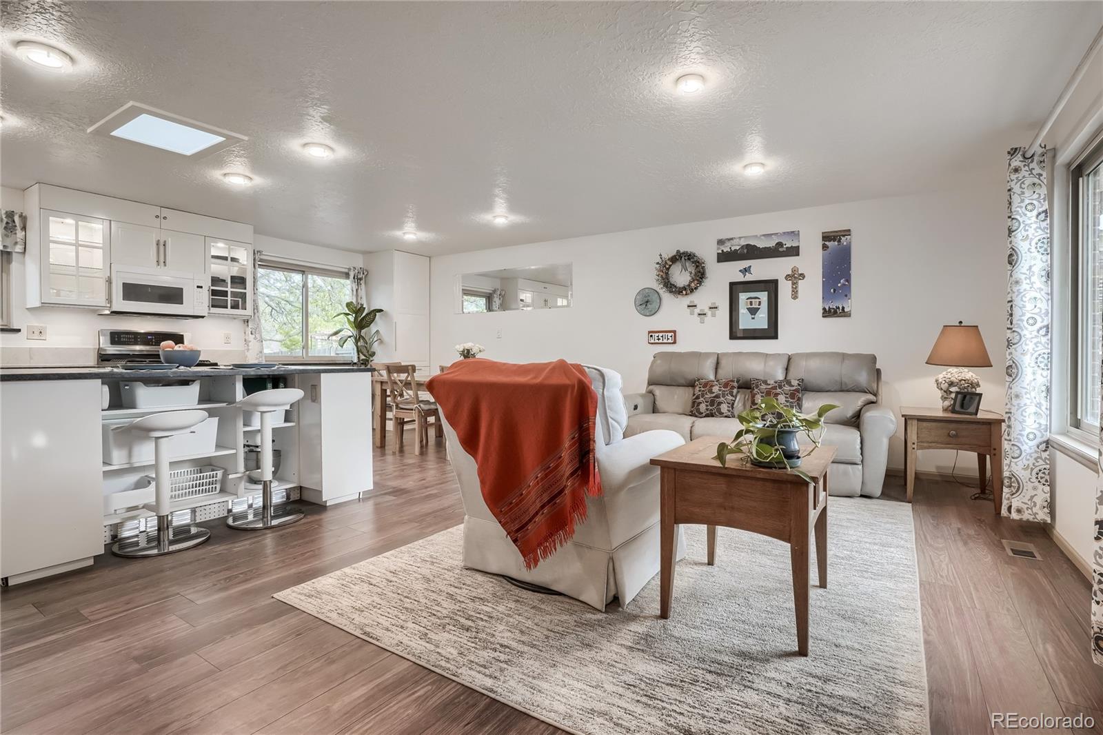 MLS Image #4 for 3322 s granby street,aurora, Colorado