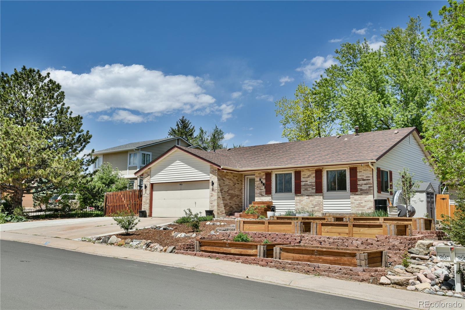 MLS Image #0 for 9661 w dumbarton place,littleton, Colorado