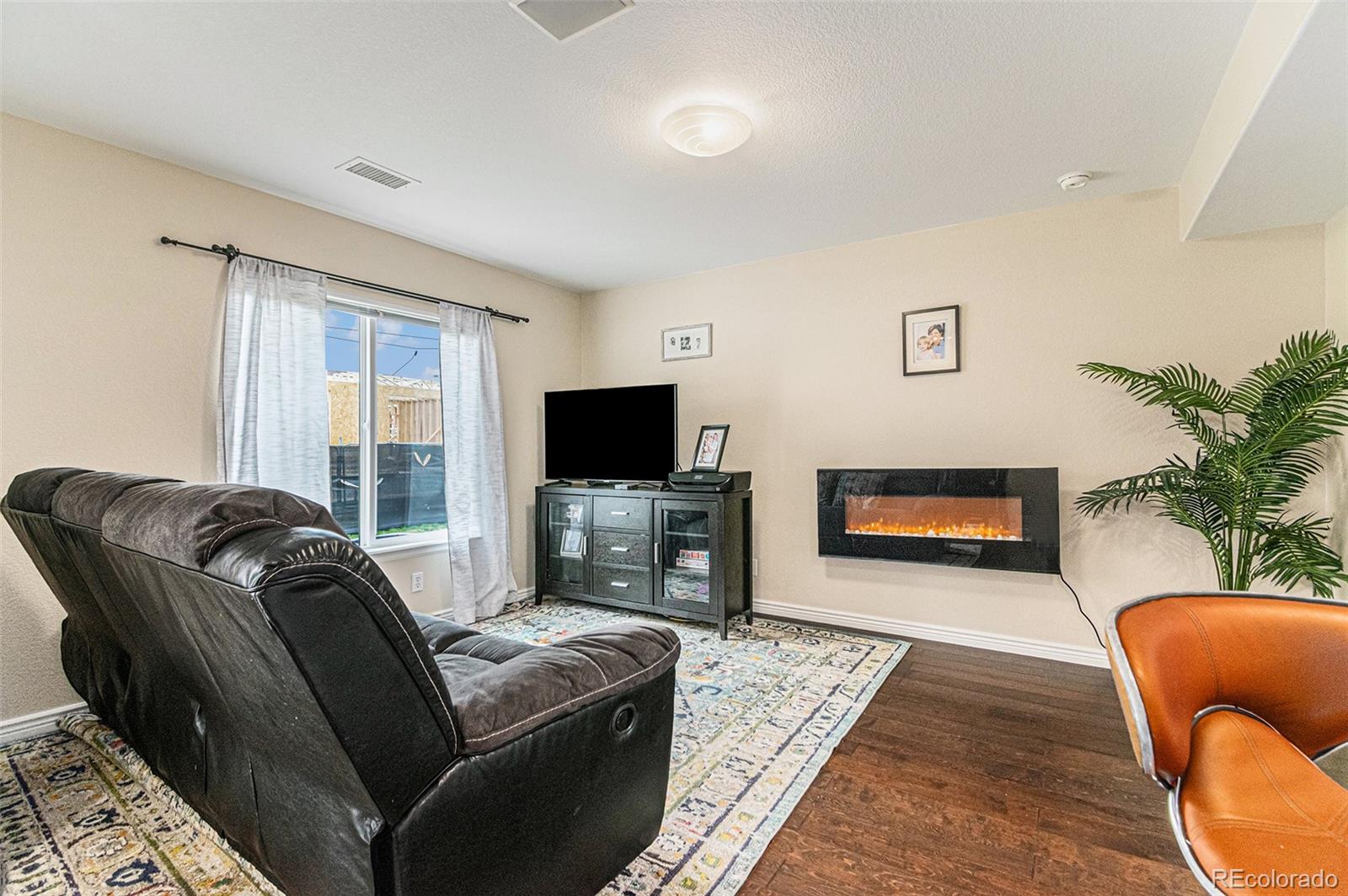 MLS Image #2 for 5890  ceylon street,denver, Colorado
