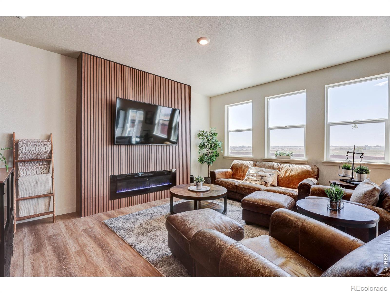 MLS Image #8 for 2744  wren drive,johnstown, Colorado