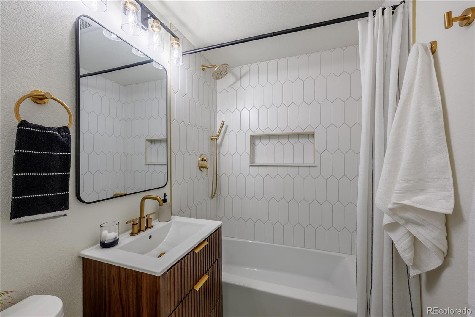 MLS Image #12 for 3460 w evans avenue,denver, Colorado