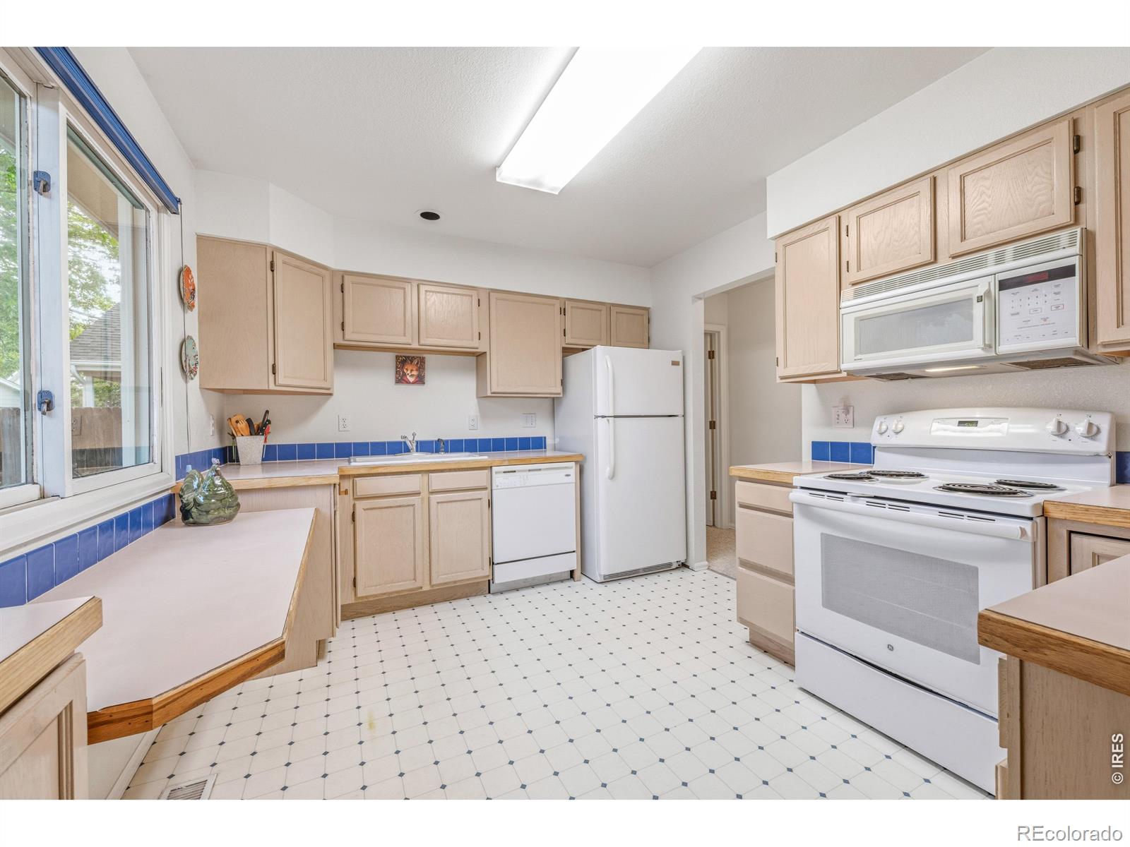 MLS Image #17 for 1529  16th place,longmont, Colorado