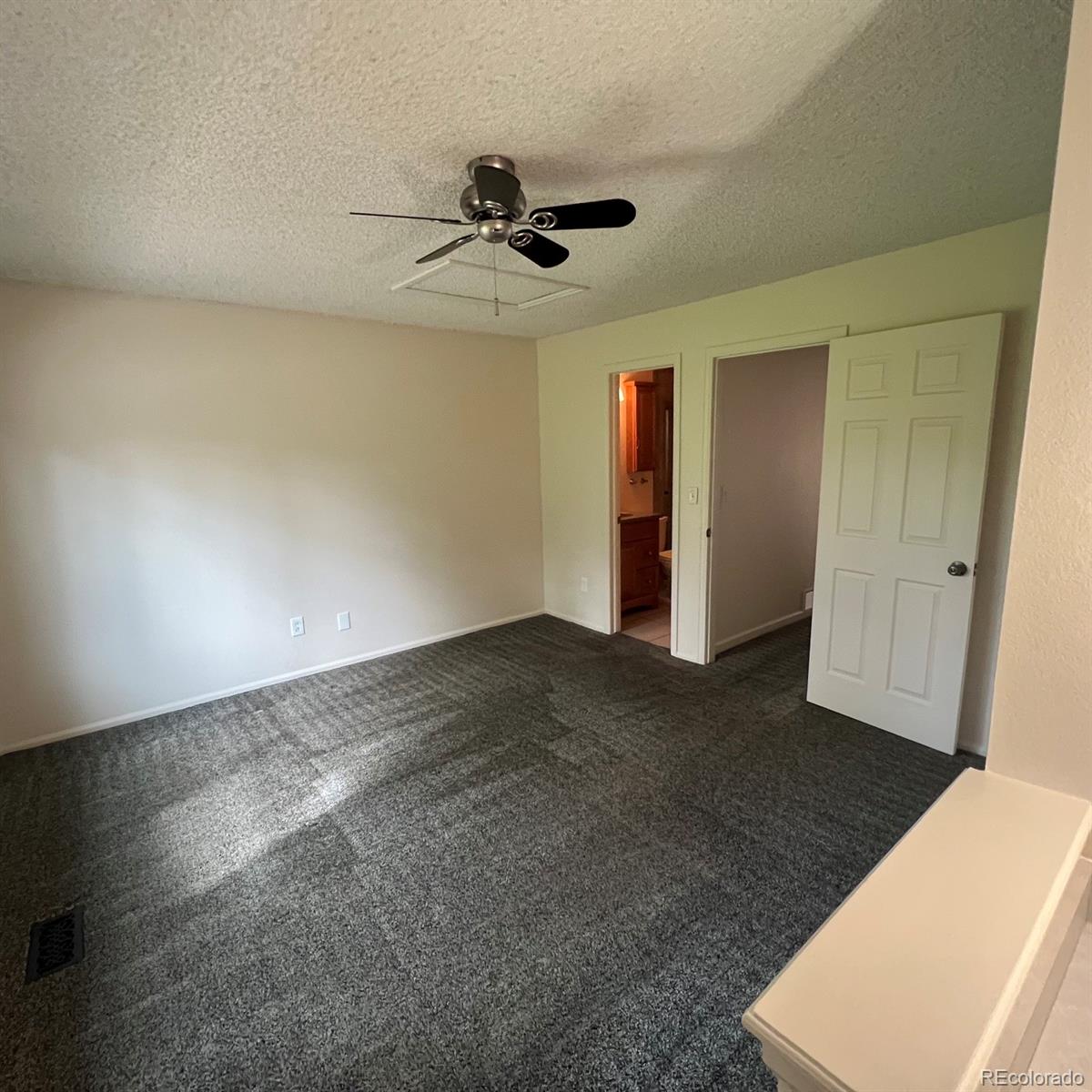 MLS Image #16 for 3521 s kittredge street,aurora, Colorado