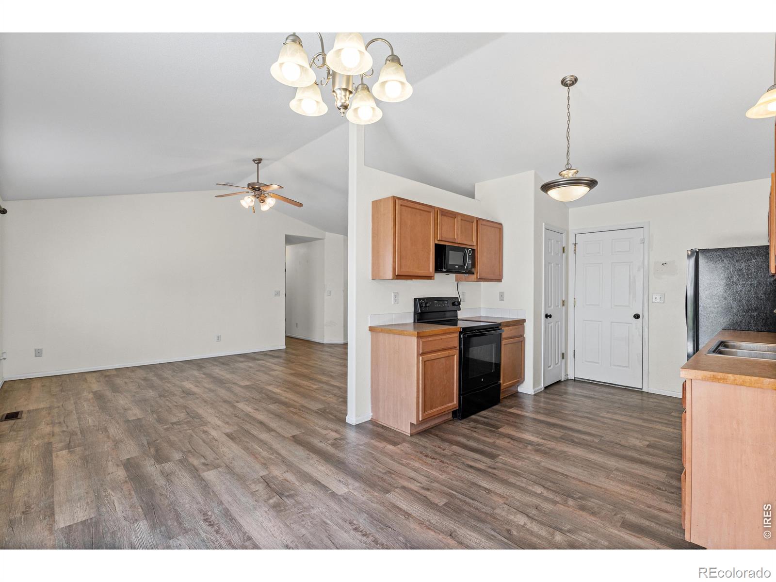 MLS Image #3 for 309 e 29th st rd,greeley, Colorado