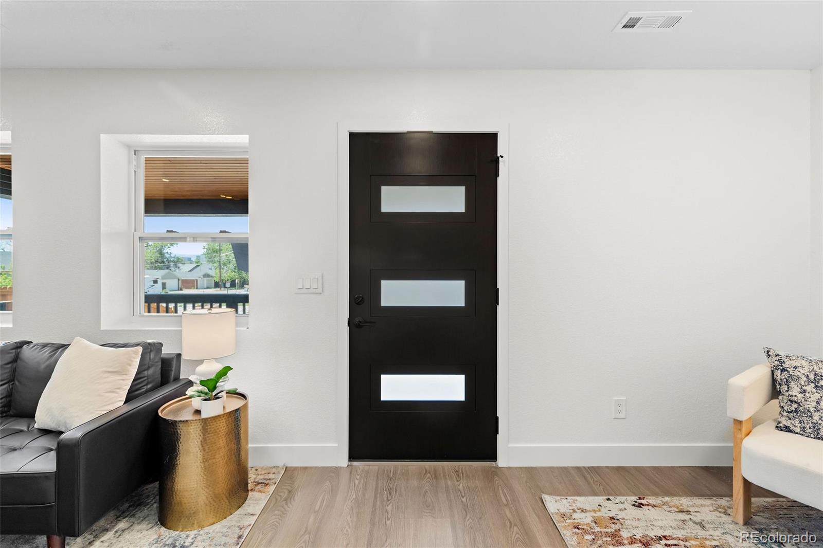 MLS Image #4 for 2810 n fillmore street,denver, Colorado