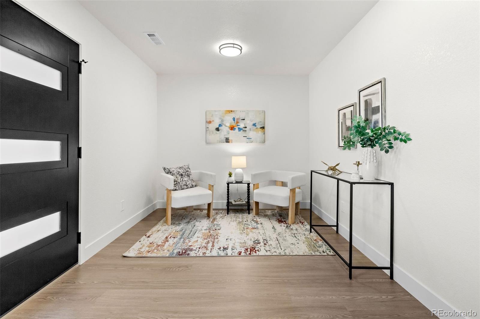 MLS Image #5 for 2810 n fillmore street,denver, Colorado