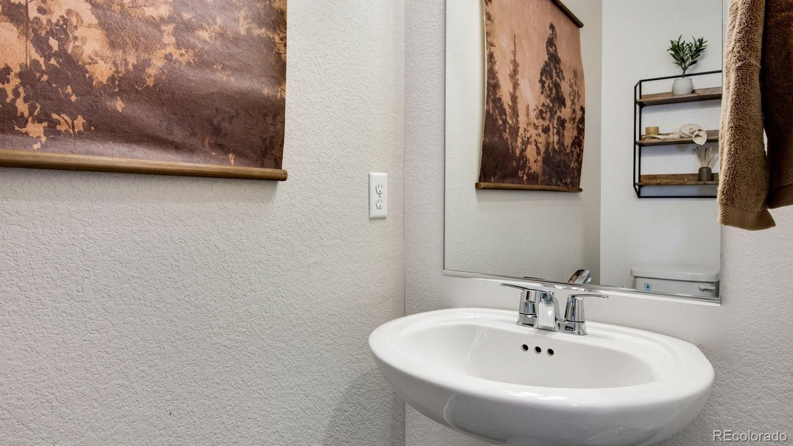 MLS Image #18 for 28227 e 4th place,watkins, Colorado