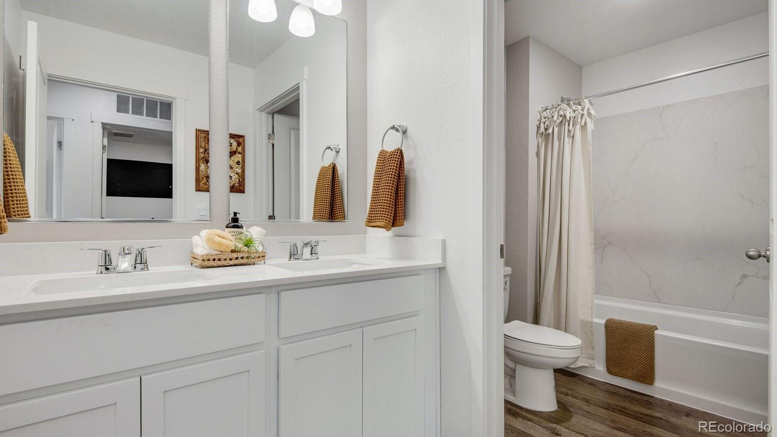 MLS Image #37 for 28227 e 4th place,watkins, Colorado