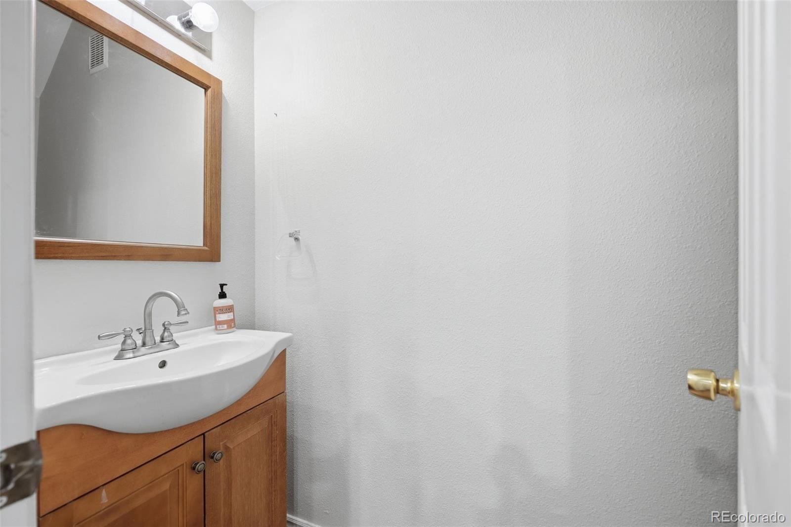 MLS Image #7 for 12474 e tennessee circle ,aurora, Colorado