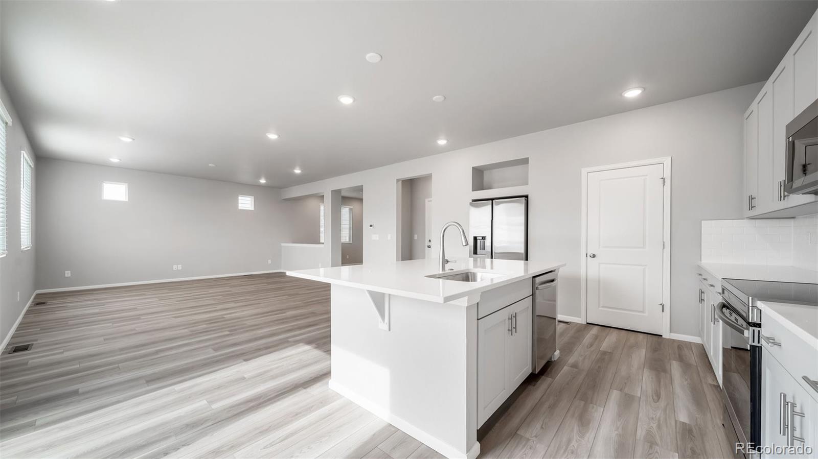 MLS Image #5 for 4637 n sicily street,aurora, Colorado