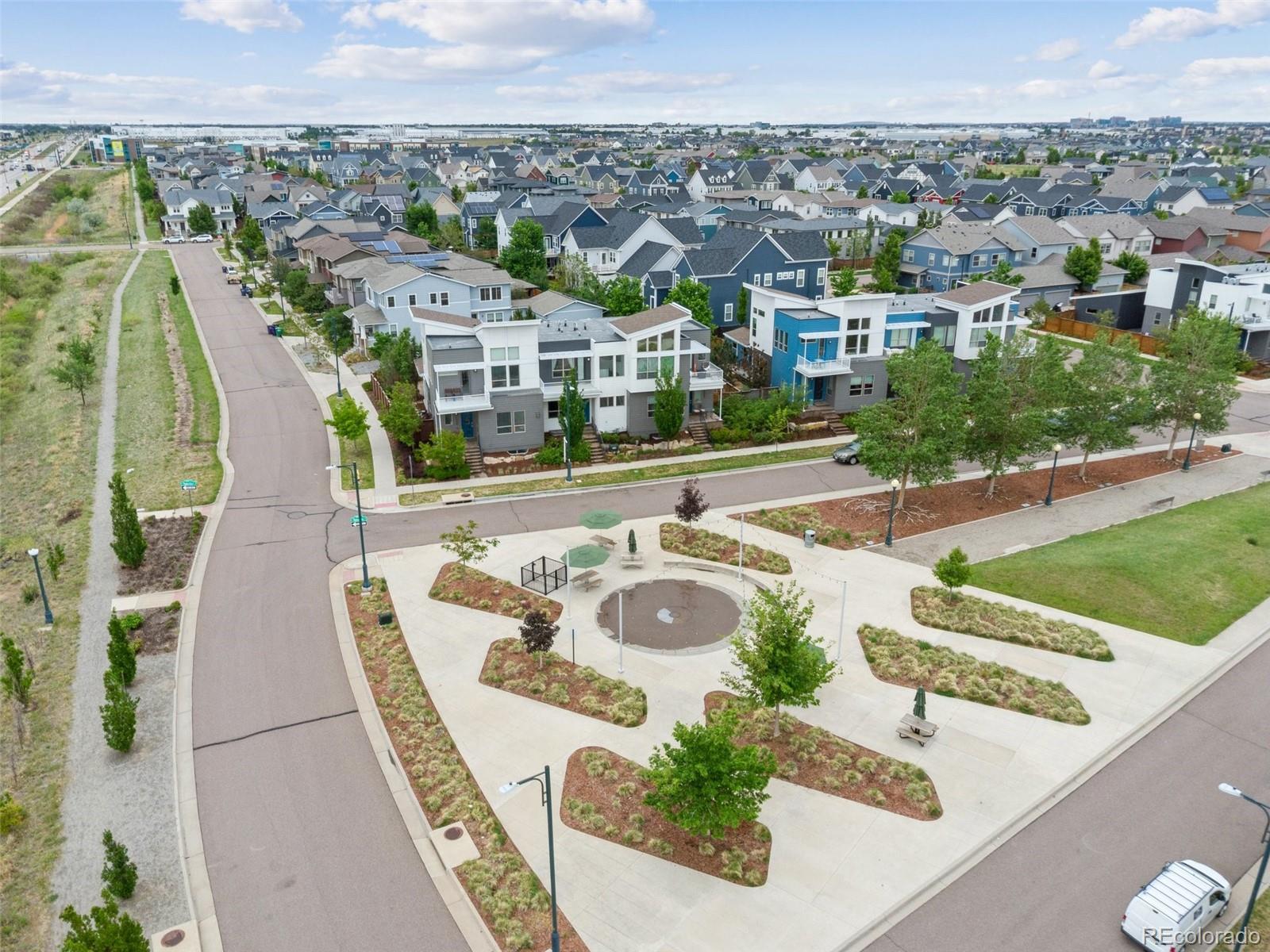 MLS Image #36 for 5548  valentia court,denver, Colorado