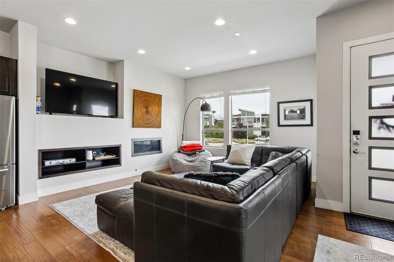 MLS Image #4 for 5548  valentia court,denver, Colorado