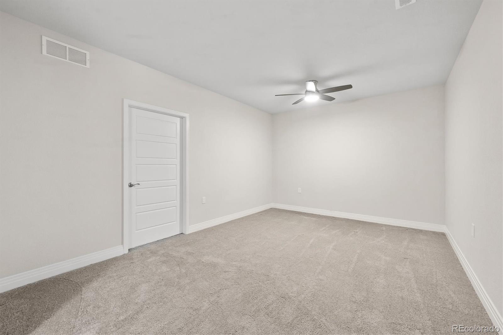 MLS Image #21 for 11500 e 26th avenue,aurora, Colorado