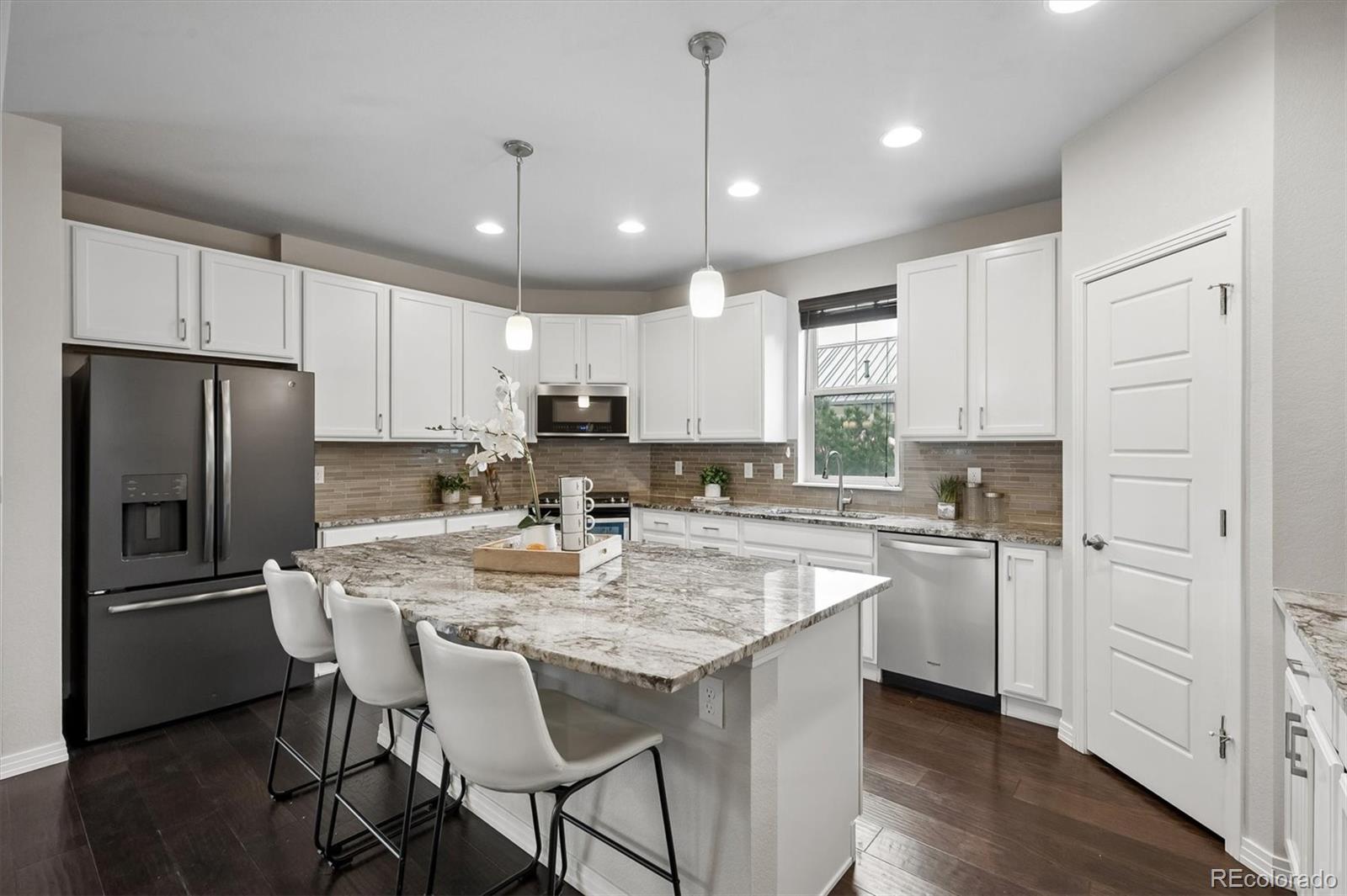 MLS Image #5 for 11500 e 26th avenue,aurora, Colorado