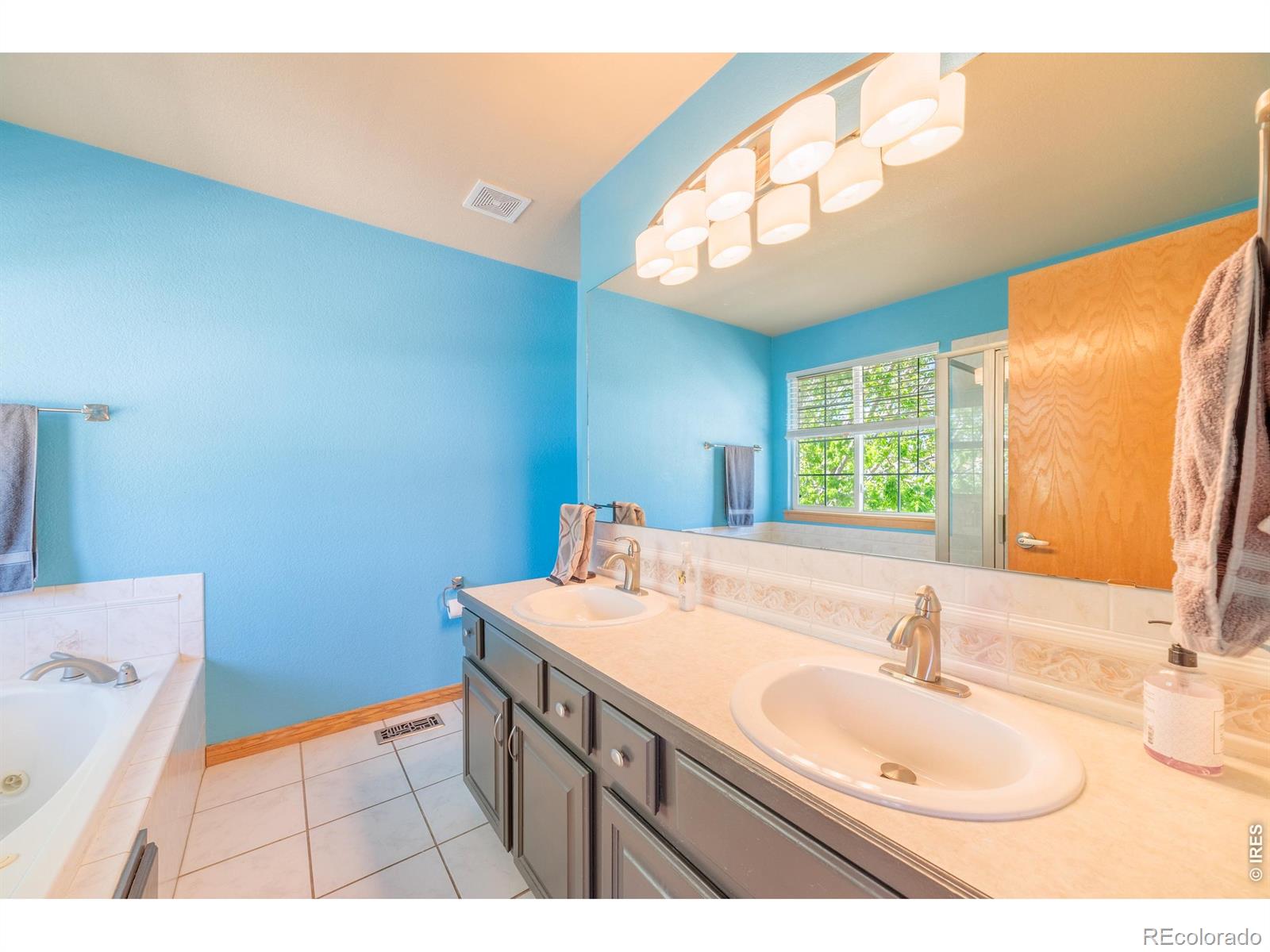 MLS Image #34 for 2513  falcon drive,longmont, Colorado