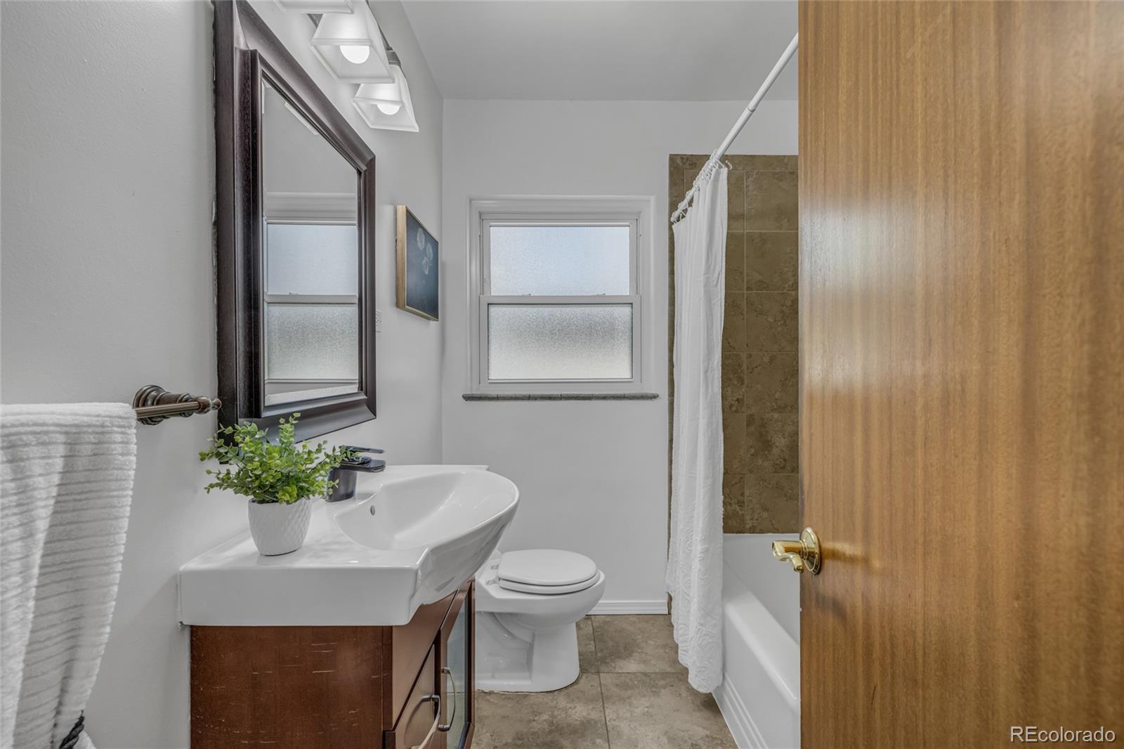 MLS Image #19 for 918  magnolia street,denver, Colorado