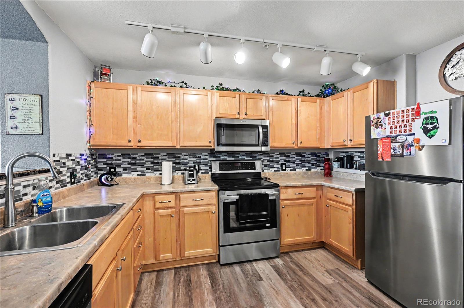 MLS Image #6 for 494  black feather loop 112,castle rock, Colorado