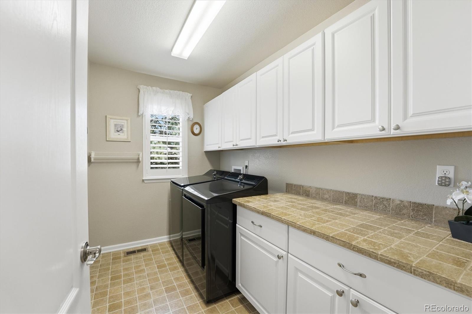MLS Image #38 for 6867 s duquesne court,aurora, Colorado