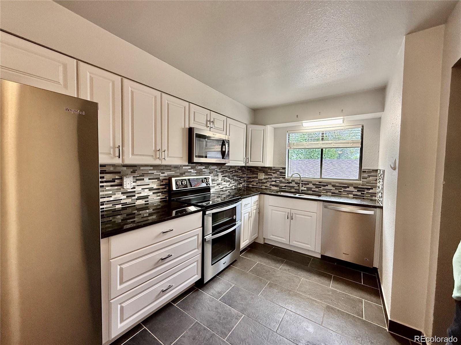 MLS Image #10 for 6486 w 80th drive b,arvada, Colorado