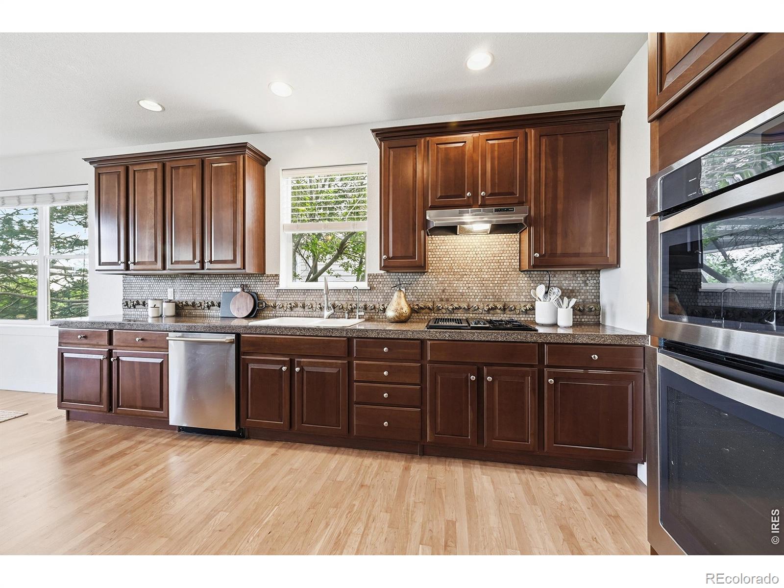 MLS Image #14 for 516  indian peaks trail,lafayette, Colorado