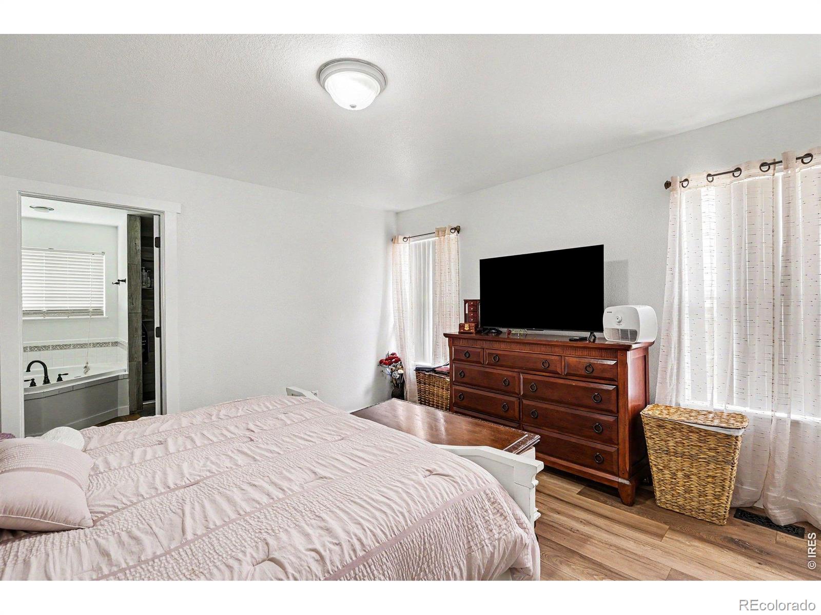 MLS Image #12 for 4967 w 30th street,greeley, Colorado