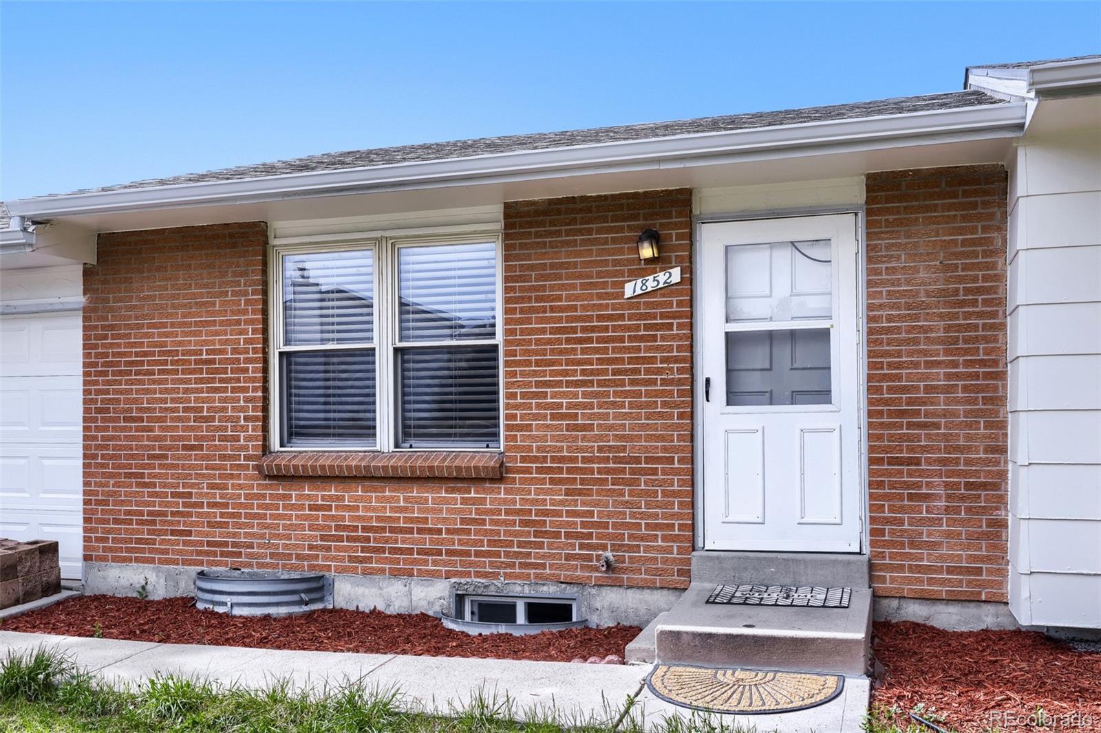 MLS Image #2 for 1852 e 99th avenue,thornton, Colorado