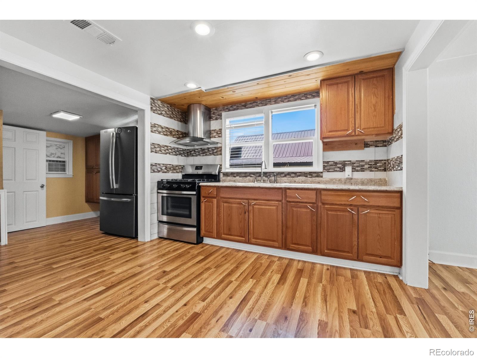 MLS Image #22 for 824  deuel street,fort morgan, Colorado
