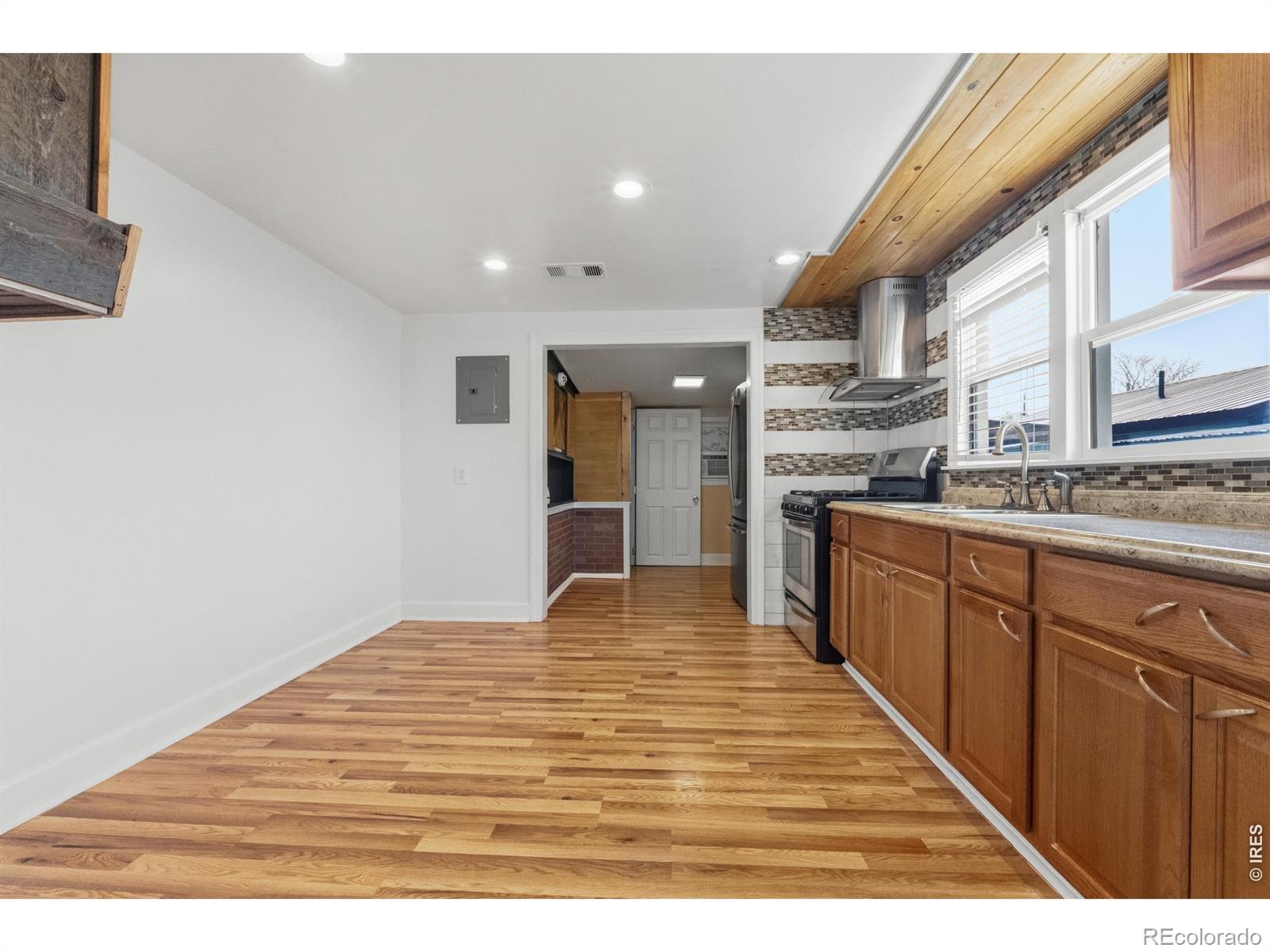 MLS Image #23 for 824  deuel street,fort morgan, Colorado