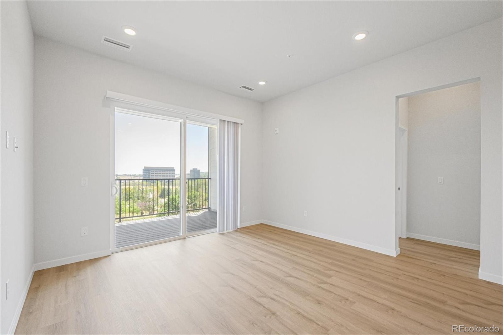 MLS Image #5 for 483  interlocken boulevard 403,broomfield, Colorado