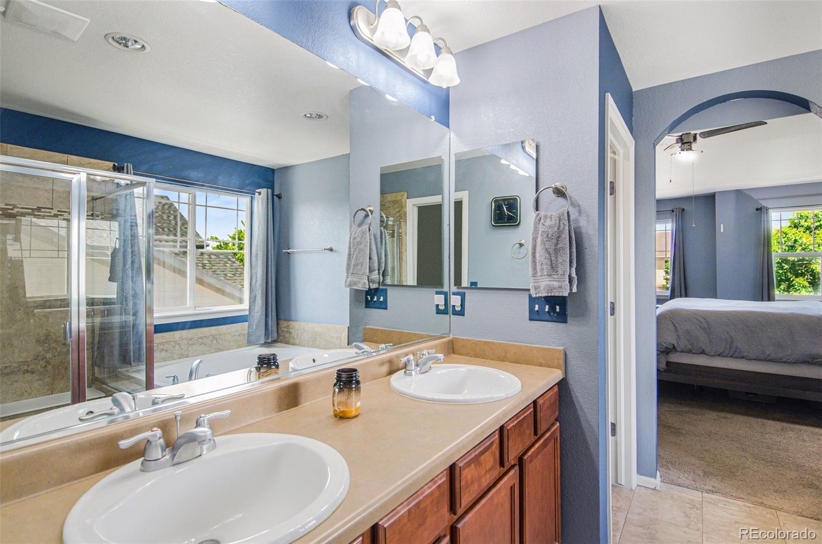 MLS Image #12 for 25502 e 2nd place,aurora, Colorado