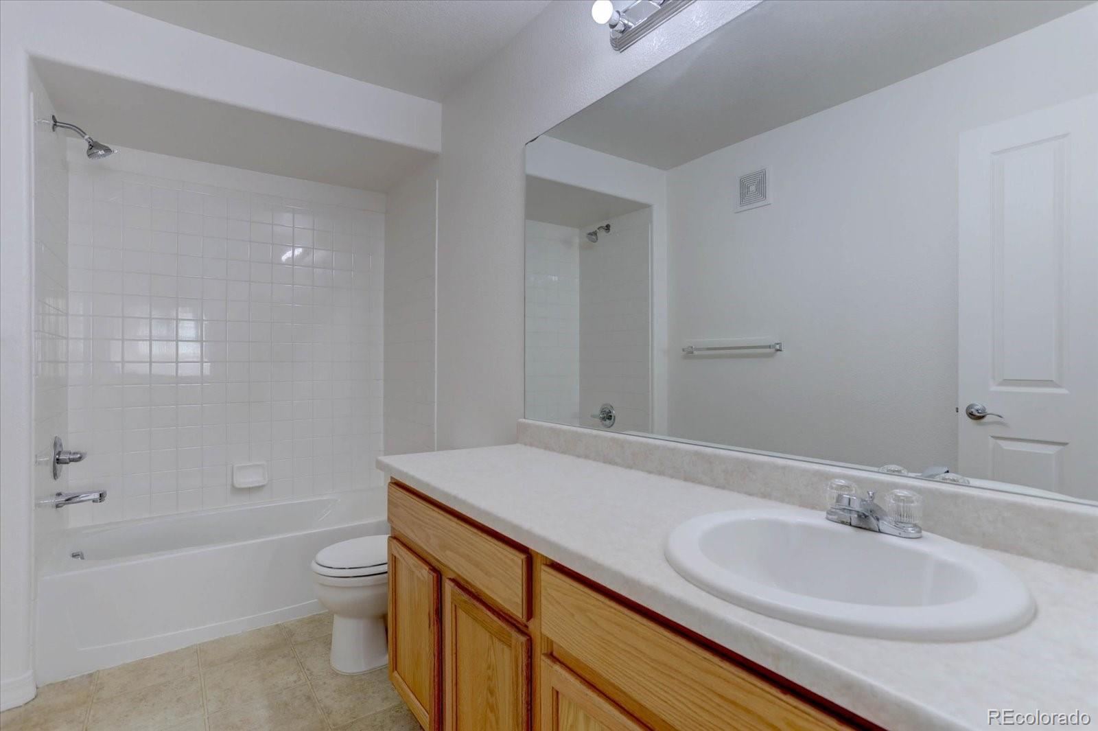 MLS Image #11 for 5733 s addison court c,aurora, Colorado