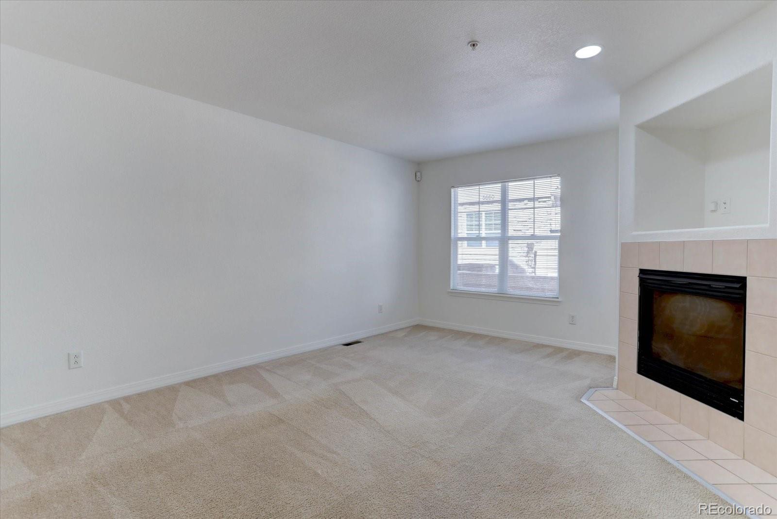 MLS Image #3 for 5733 s addison court c,aurora, Colorado
