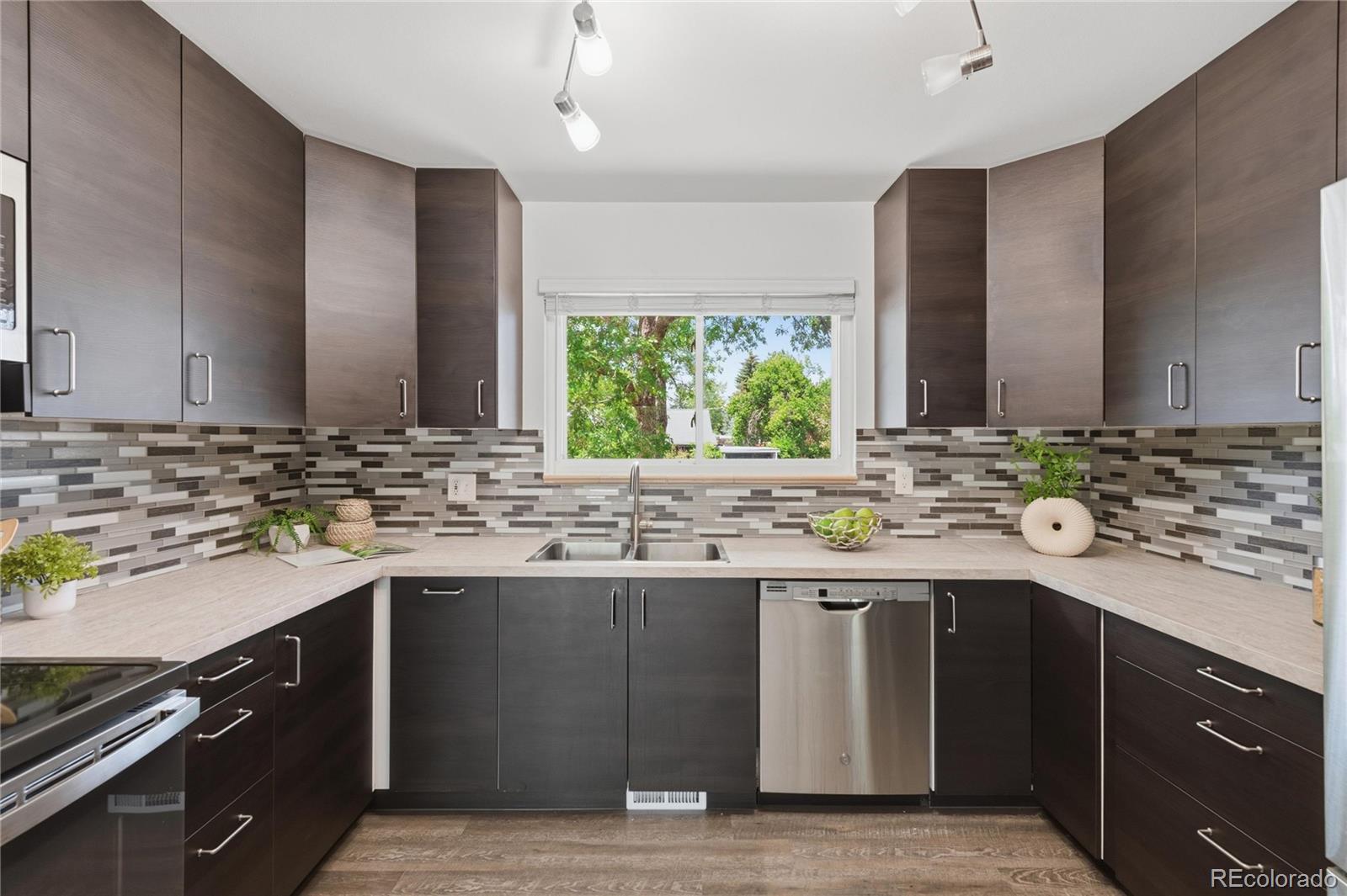 MLS Image #6 for 804 s queen way,lakewood, Colorado