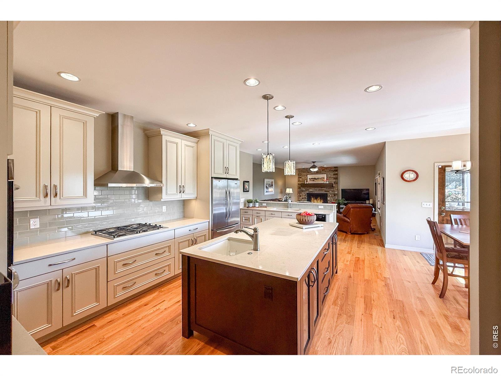MLS Image #11 for 1183  twin peaks circle,longmont, Colorado