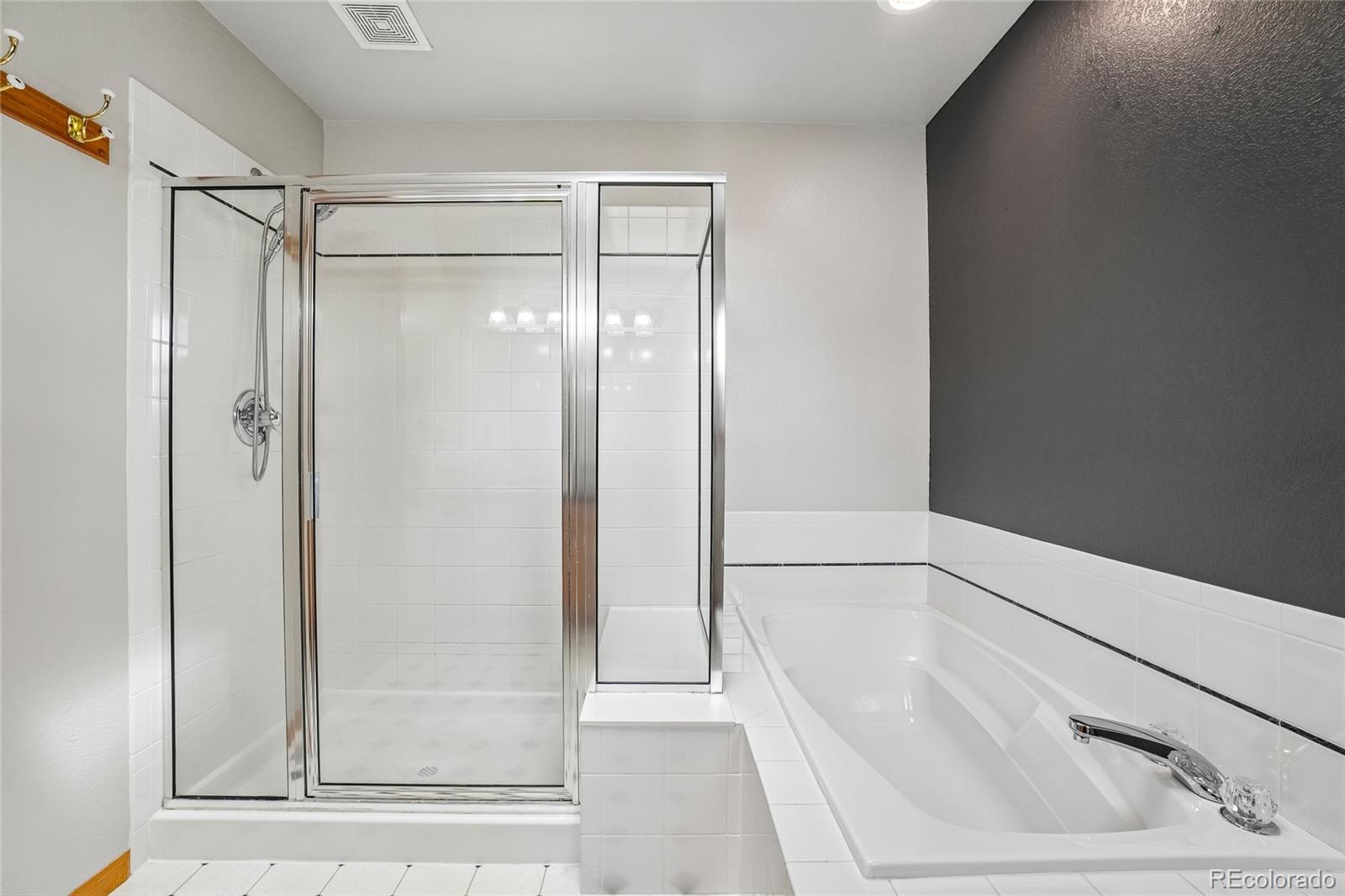 MLS Image #14 for 3226  ivy court,loveland, Colorado