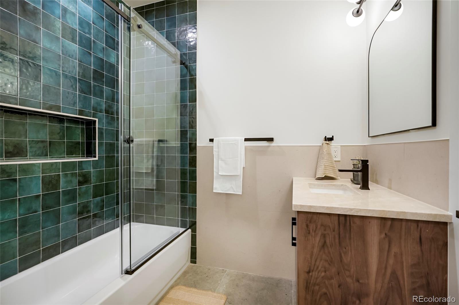 MLS Image #15 for 784  locust street,denver, Colorado