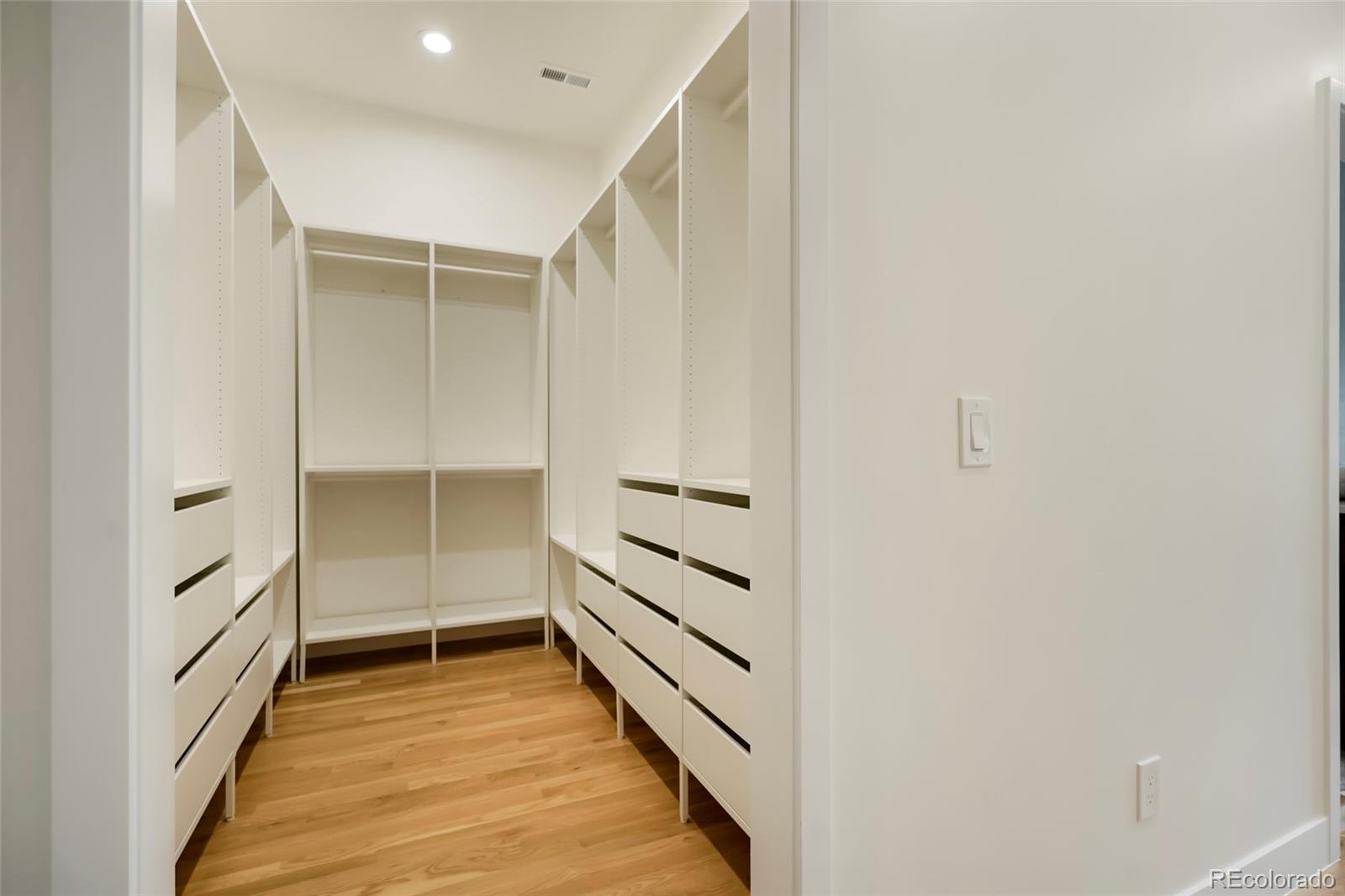 MLS Image #24 for 784  locust street,denver, Colorado